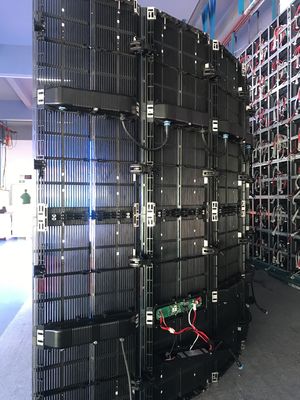 250x500mm Μέγεθος Μονούλης Εξωτερική οθόνη LED P10.42 Ιδανική για εξωτερική σταθερή εγκατάσταση