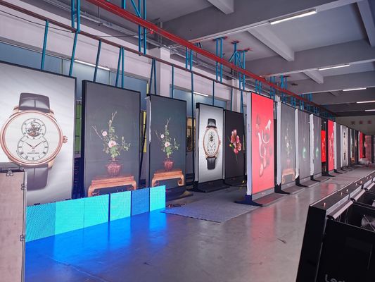 HD P1.875 Εξωτερική οθόνη αφίσων LED Επικαιροποιητική λύση για εμπορική διαφήμιση