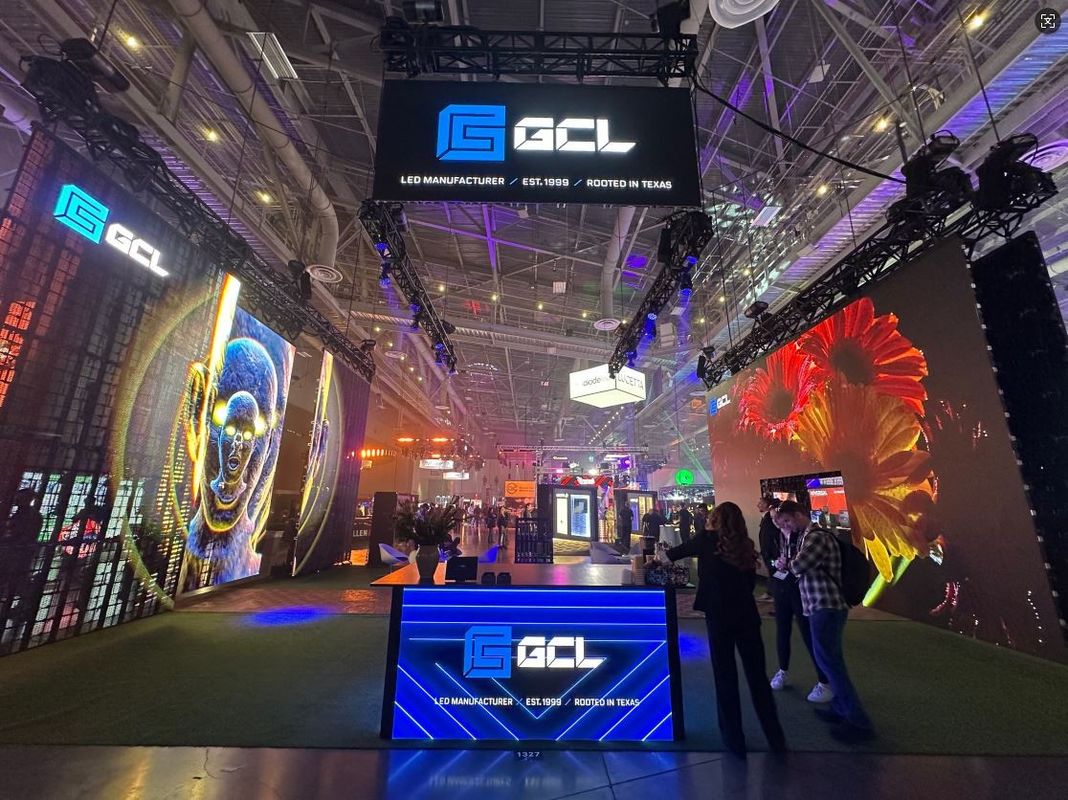 Εξωτερική ενοικίαση Διάφρασης με LED Mesh Gflow με ποσοστό διαφάνειας άνω του 60% P10.4 500*500mm/500*1000mm